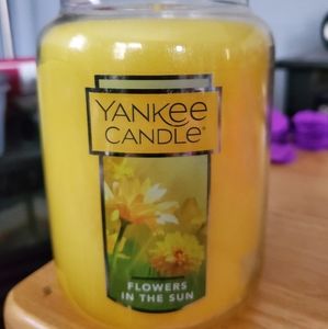 Flowers in the Sun Yankee Candle